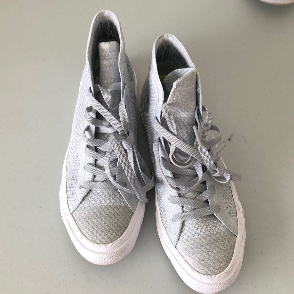 Converse flyknit hi tops. Women’s 8.5